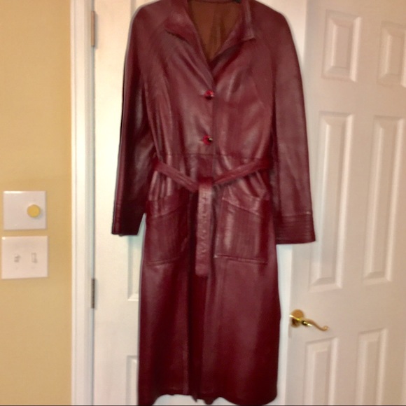 Jackets & Blazers - Luxurious quality leather coat sz 8 burgundy